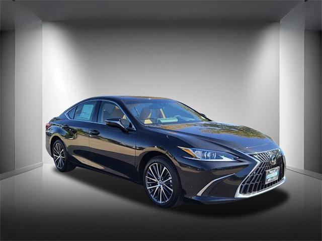 new 2025 Lexus ES 300h car, priced at $50,024