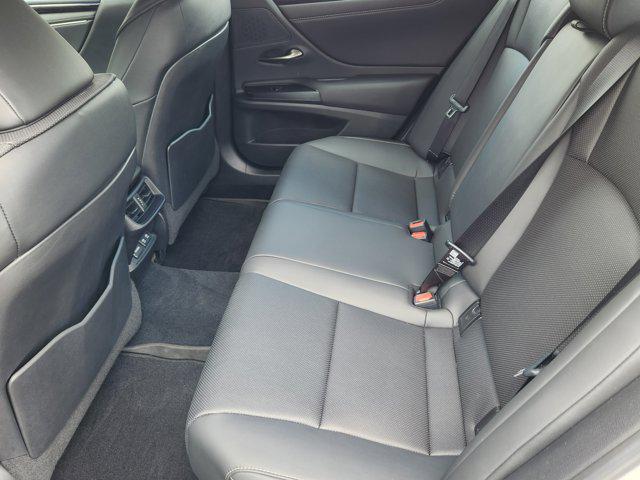 used 2021 Lexus ES 350 car, priced at $30,298