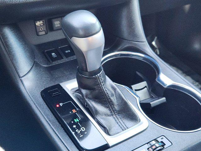 used 2019 Toyota Highlander car, priced at $33,701