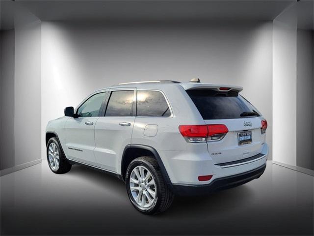 used 2017 Jeep Grand Cherokee car, priced at $13,298