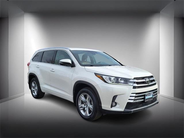 used 2019 Toyota Highlander car, priced at $30,798