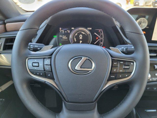 new 2025 Lexus ES 300h car, priced at $48,894