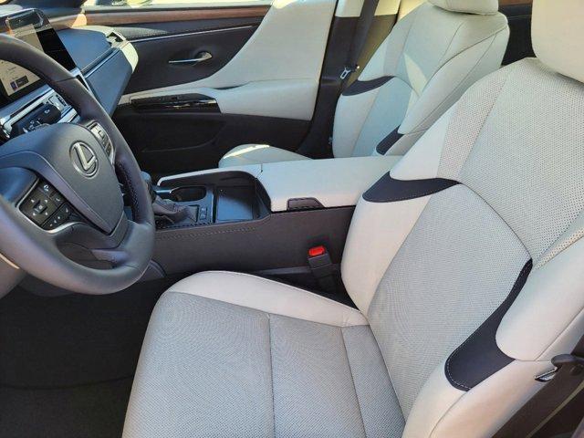 new 2025 Lexus ES 300h car, priced at $48,894