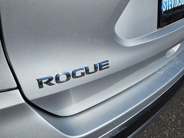 used 2018 Nissan Rogue car, priced at $9,299