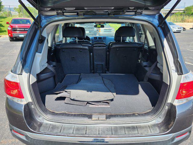 used 2011 Toyota Highlander car, priced at $8,899