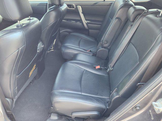 used 2011 Toyota Highlander car, priced at $8,899