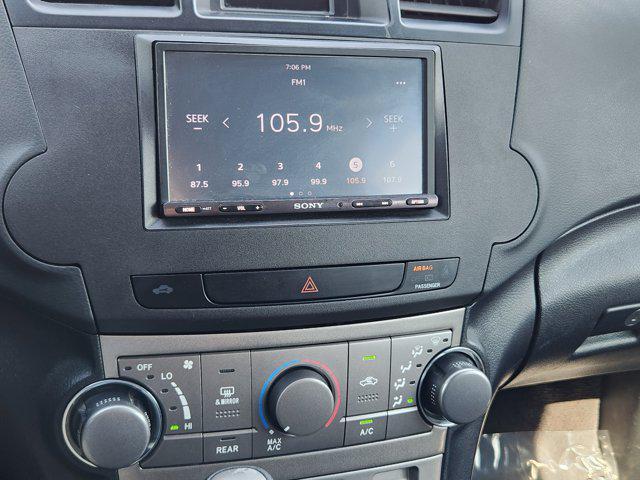 used 2011 Toyota Highlander car, priced at $8,899