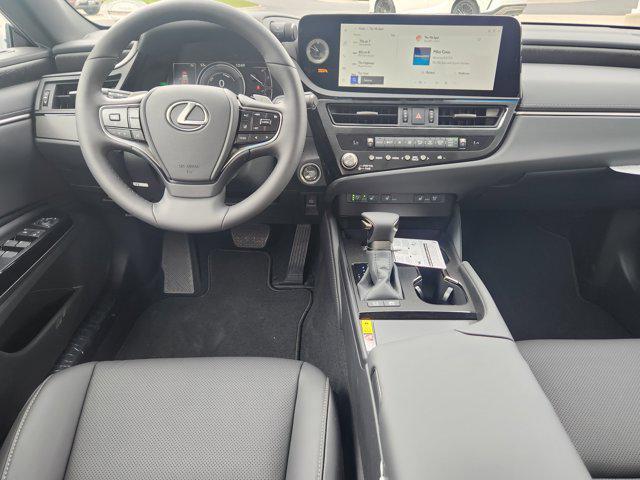 new 2025 Lexus ES 300h car, priced at $50,989