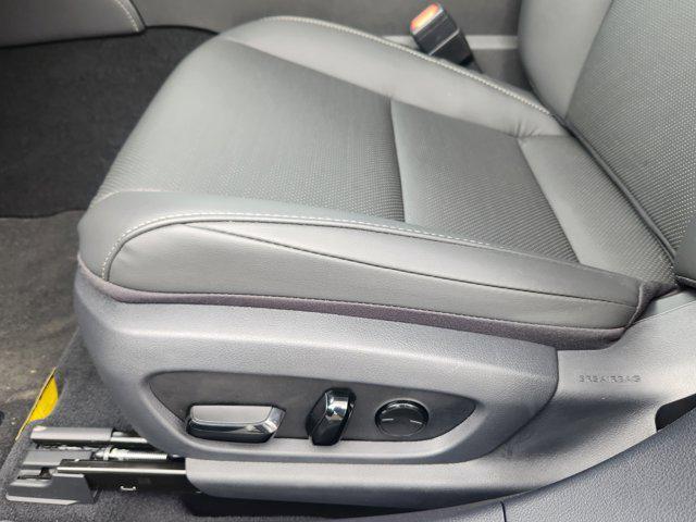 new 2025 Lexus ES 300h car, priced at $50,989