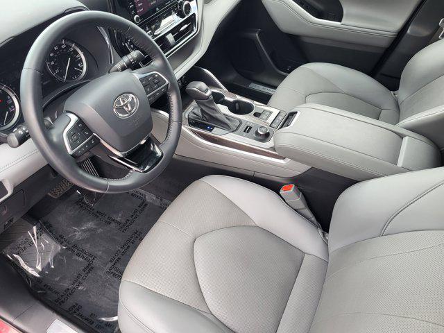 used 2021 Toyota Highlander car, priced at $37,201