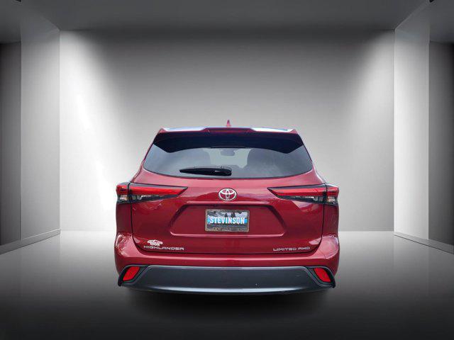 used 2021 Toyota Highlander car, priced at $37,201
