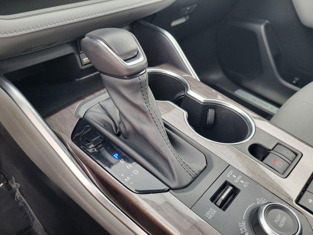 used 2021 Toyota Highlander car, priced at $37,201