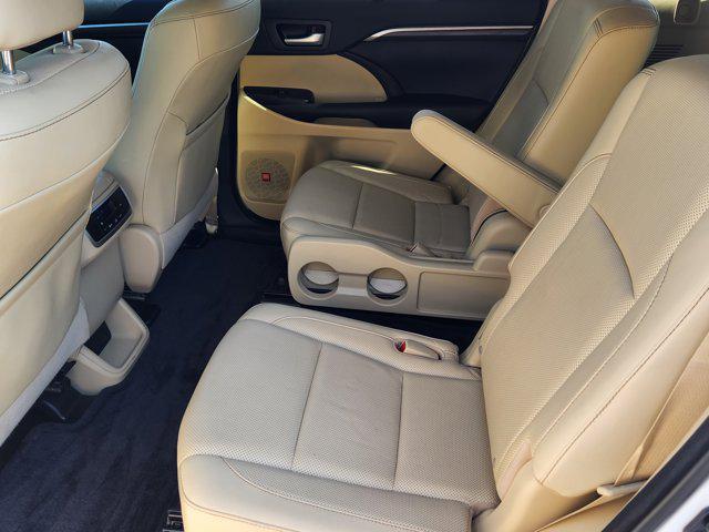 used 2016 Toyota Highlander car, priced at $29,298