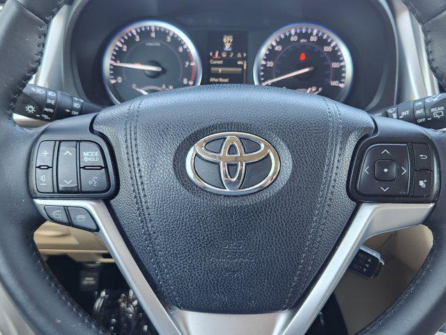 used 2016 Toyota Highlander car, priced at $29,298