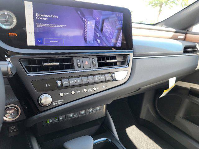new 2025 Lexus ES 300h car, priced at $56,454