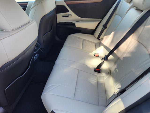 new 2025 Lexus ES 300h car, priced at $56,454