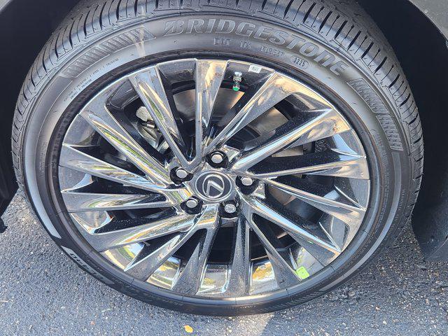 new 2025 Lexus ES 300h car, priced at $56,454