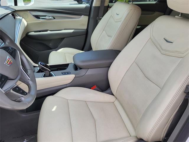 used 2018 Cadillac XT5 car, priced at $21,688