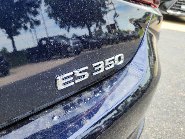 new 2025 Lexus ES 350 car, priced at $48,915