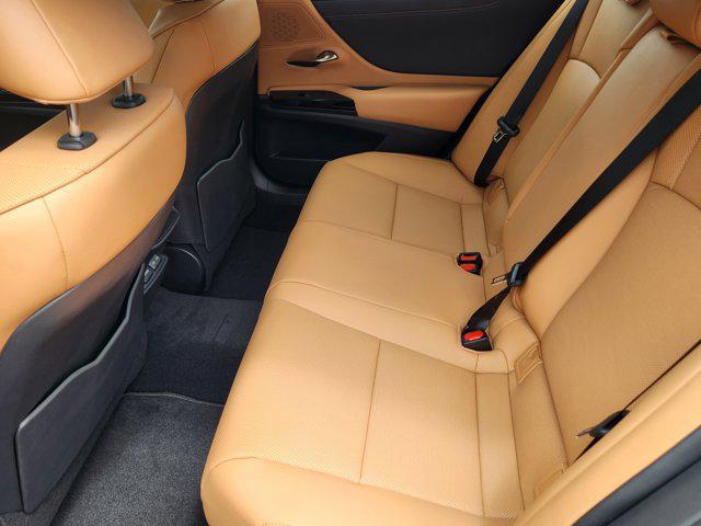 new 2025 Lexus ES 350 car, priced at $48,915
