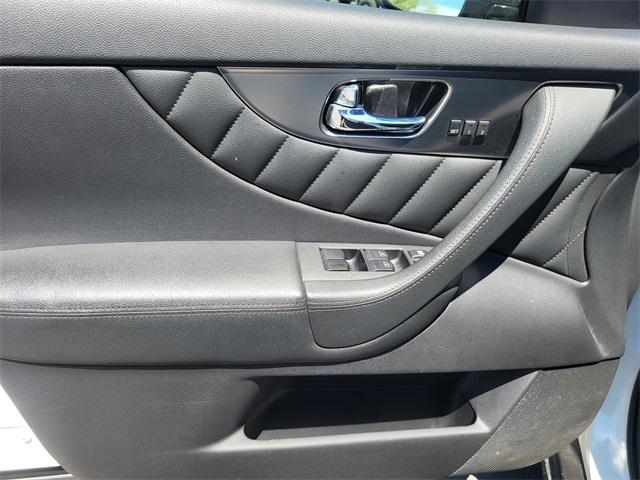 used 2010 INFINITI FX35 car, priced at $11,298