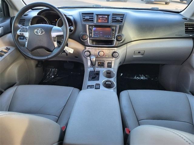 used 2013 Toyota Highlander car, priced at $11,249