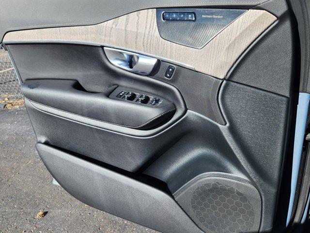 used 2022 Volvo XC90 car, priced at $39,301
