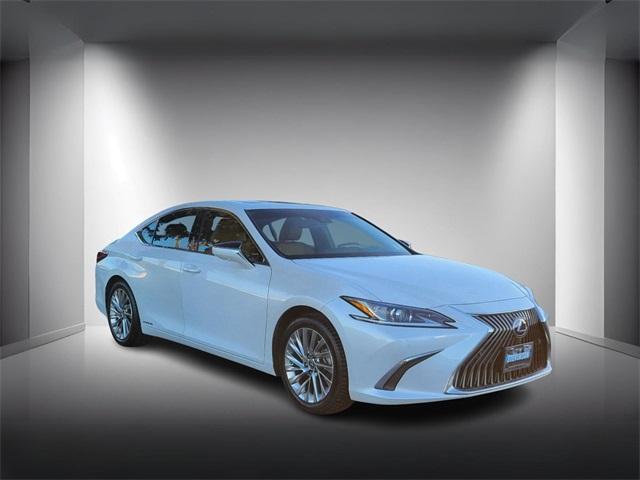 used 2021 Lexus ES 300h car, priced at $38,298