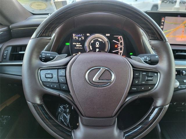 used 2021 Lexus ES 300h car, priced at $38,298