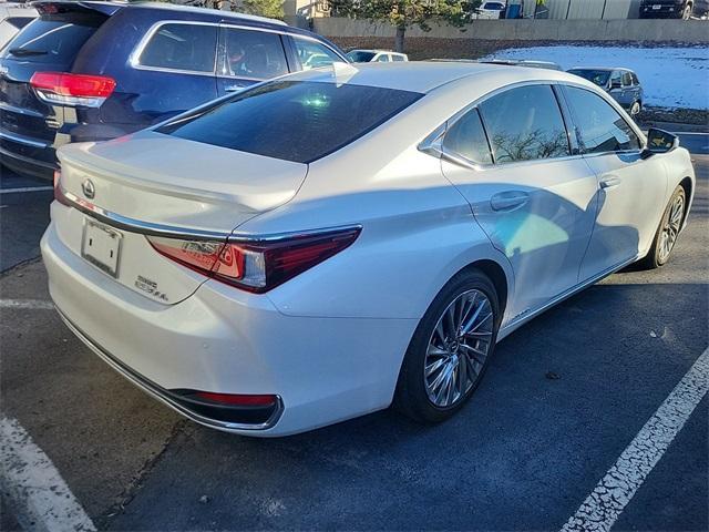 used 2022 Lexus ES 300h car, priced at $42,249