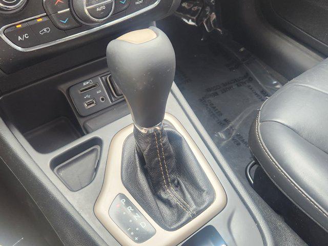 used 2015 Jeep Cherokee car, priced at $10,299