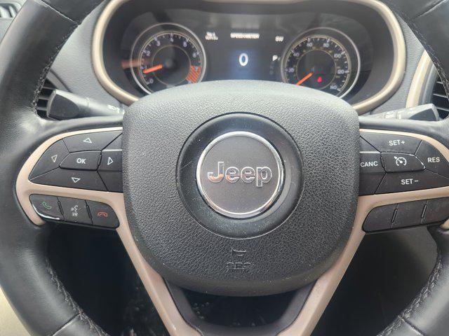 used 2015 Jeep Cherokee car, priced at $10,299