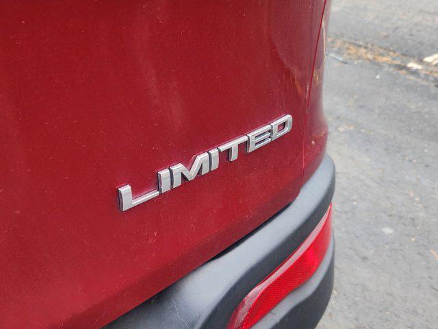 used 2015 Jeep Cherokee car, priced at $10,299