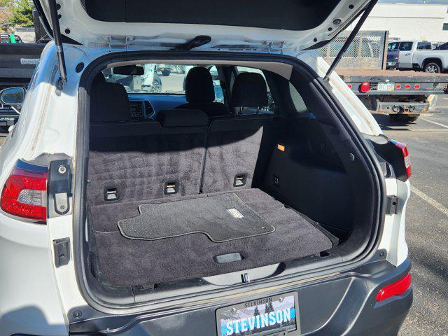 used 2015 Jeep Cherokee car, priced at $10,775