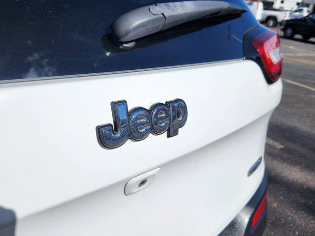 used 2015 Jeep Cherokee car, priced at $10,775