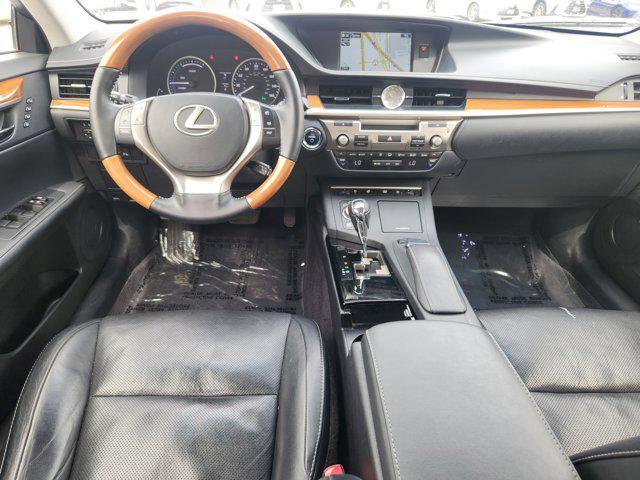 used 2015 Lexus ES 300h car, priced at $17,298