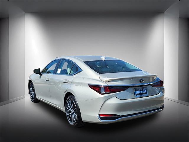 new 2025 Lexus ES 300h car, priced at $48,394