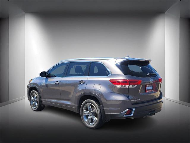 used 2017 Toyota Highlander car, priced at $20,529