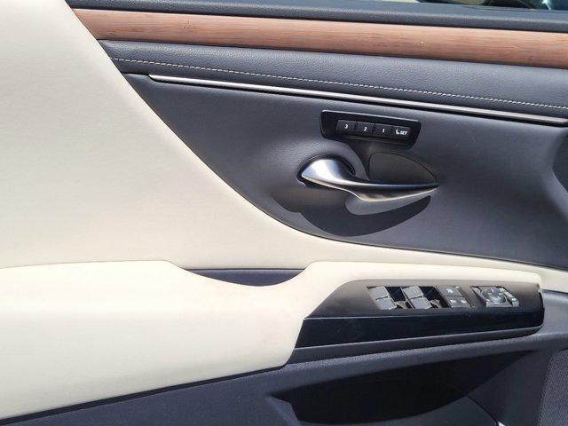 new 2025 Lexus ES 350 car, priced at $49,344