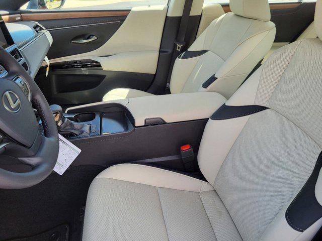 new 2025 Lexus ES 350 car, priced at $49,344