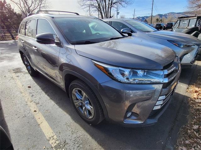 used 2018 Toyota Highlander car, priced at $32,149