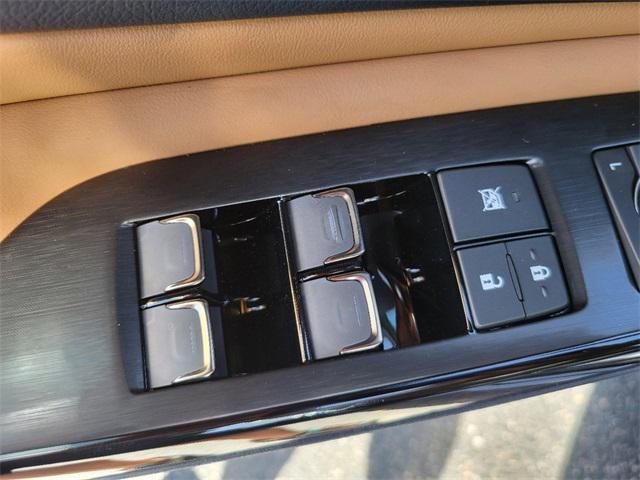 new 2025 Lexus ES 300h car, priced at $50,524