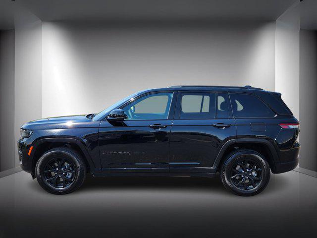 used 2025 Jeep Grand Cherokee car, priced at $36,295