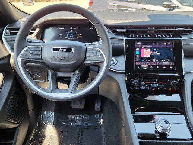 used 2025 Jeep Grand Cherokee car, priced at $36,295