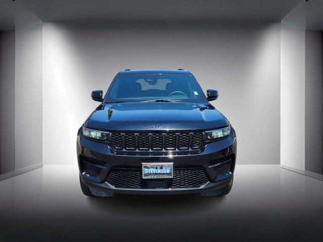 used 2025 Jeep Grand Cherokee car, priced at $36,295