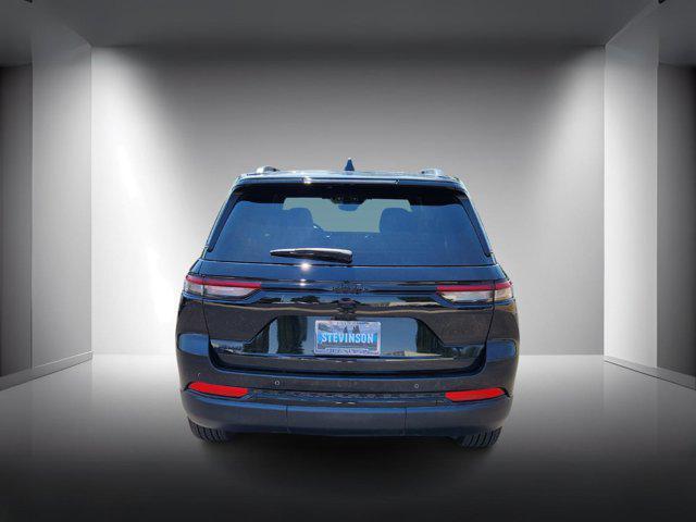 used 2025 Jeep Grand Cherokee car, priced at $36,295