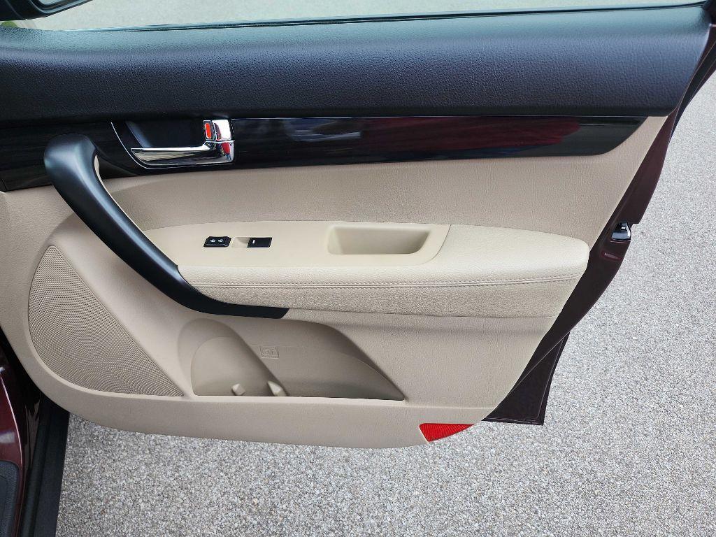 used 2013 Kia Sorento car, priced at $6,990