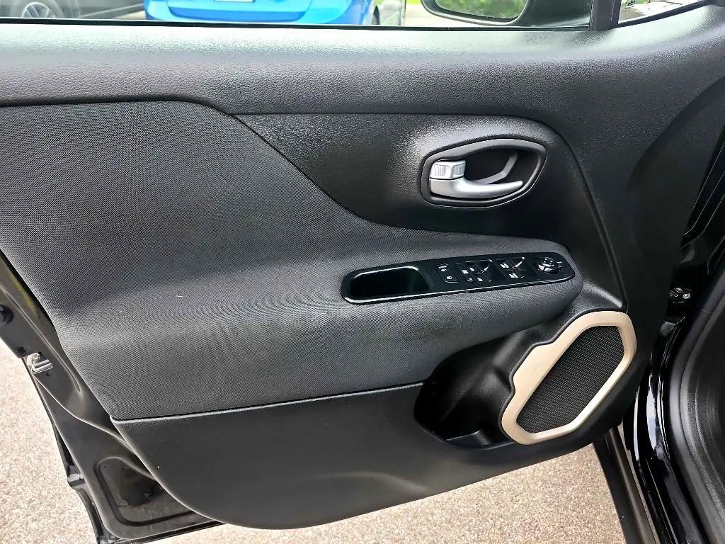 used 2015 Jeep Renegade car, priced at $12,488
