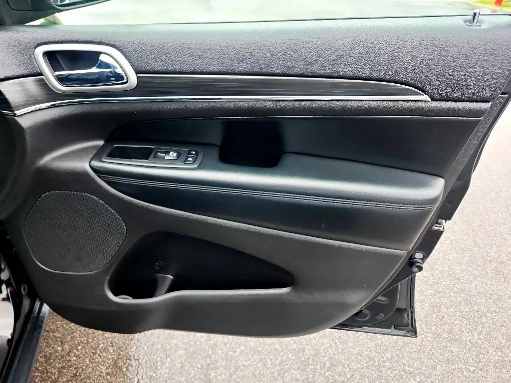 used 2019 Jeep Grand Cherokee car, priced at $19,688