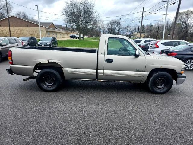 used 2000 Chevrolet Silverado 1500 car, priced at $3,995